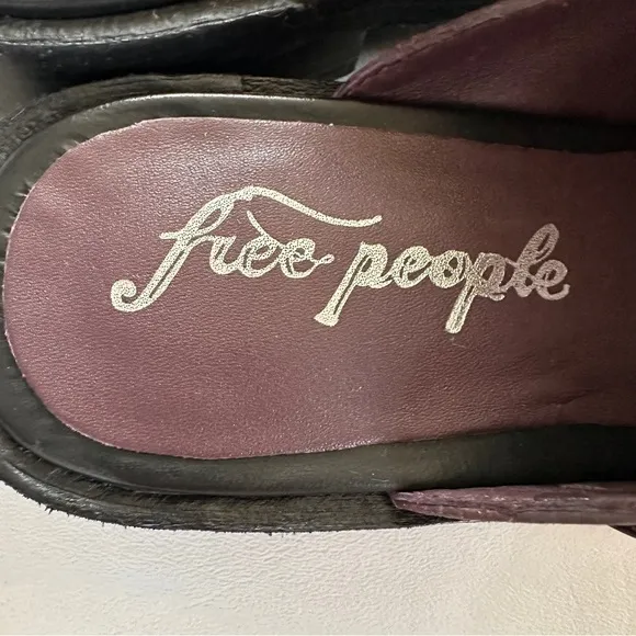 NWOB Free People Vida Mules in Fig Leather 38.5 US 8.5
