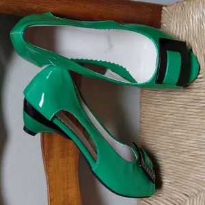 NWOB Green Patent Leather Kitten Heels 7