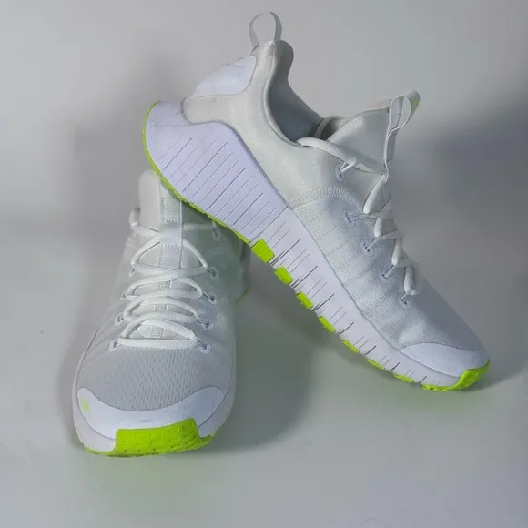 NWOB Nike Free Metcon 6 &quot;White &amp; Volt&quot;