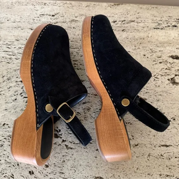 NWOB RE/DONE Made In Italy Suede 70s Classic Clogs. MSRP $415