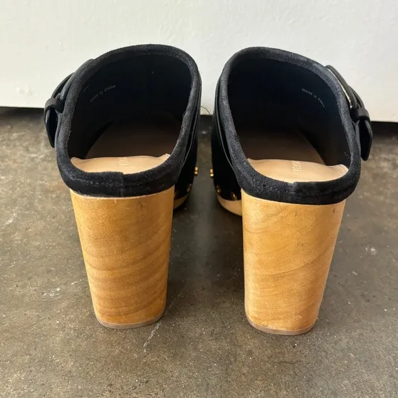NWOB Veronica Beard Dacey Buckle Genuine Suede Slip On Clogs