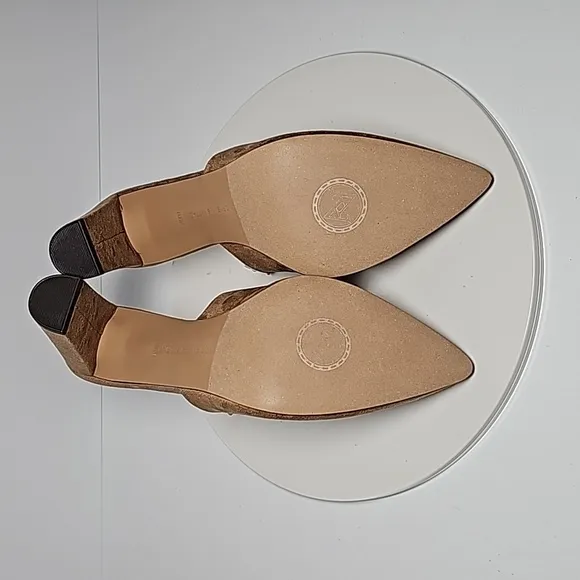 NWOT Adrienne Vittadini Nella Mules Block Heel Pointed Toe Faux Leather Brown 10