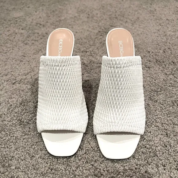 NWOT BCBGeneration Isadora Quilted Mule Chunky Heel
