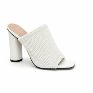 NWOT BCBGeneration Isadora Quilted Mule Chunky Heel