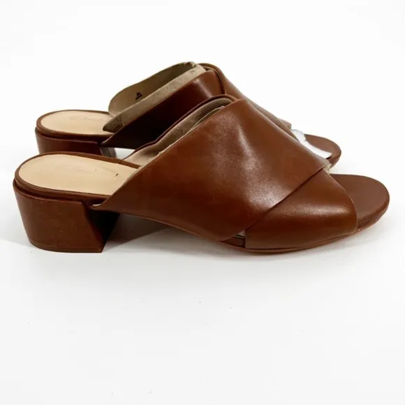 NWOT Clarks Sheer 35 Tan Leather Mule, Size 6.5