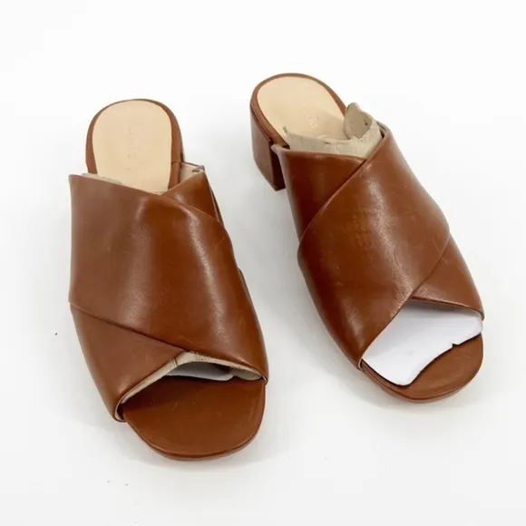 NWOT Clarks Sheer 35 Tan Leather Mule, Size 6.5