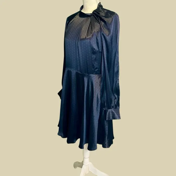 NWOT Club Monaco ‘Charmeuse Twist Neck Mini Dress’ in “Black &amp; Navy Dot” Size 10