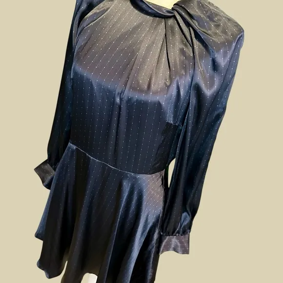 NWOT Club Monaco ‘Charmeuse Twist Neck Mini Dress’ in “Black &amp; Navy Dot” Size 10