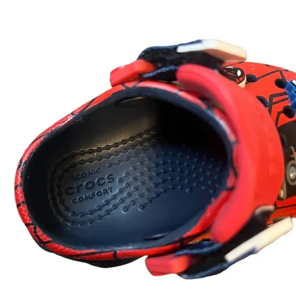 NWOT Crocs Marvel Team Spider Man All Terrain Kids Clogs Sandals Red, Size 4C