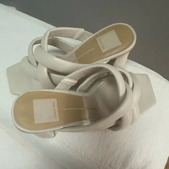 NWOT Dolce Vita White Mules with Woven Design