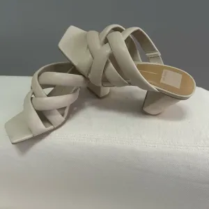 NWOT Dolce Vita White Mules with Woven Design