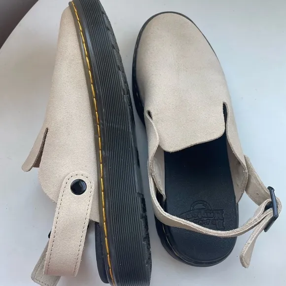 NWOT Dr Martens Carlson Suede Casual Slingback Mules Size 8 Women’s