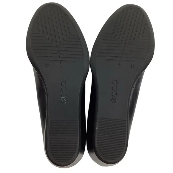 NWOT ECCO Danish Design Wedge Leather Slip On Pumps Black