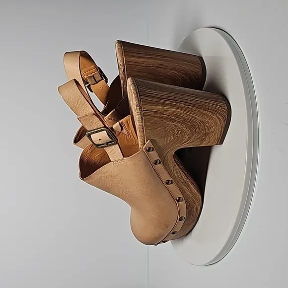 NWOT Kork-Ease Darby Slingback Clog Wedge Heels Adjustable Leather Wooden Tan 10