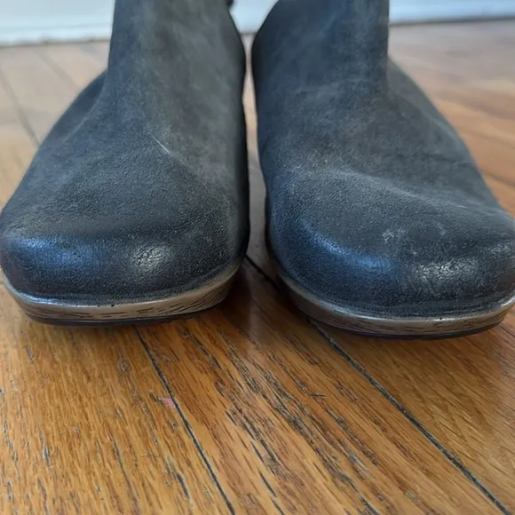 NWOT Naot Upgrade Slingback Heel Gray EU 42