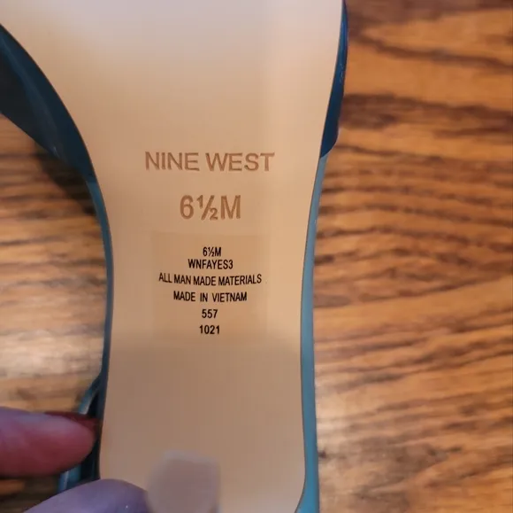 NWOT Nine West Fayes Vintage Blue Clear Pointed  Slingback Sandals Heels Shoes