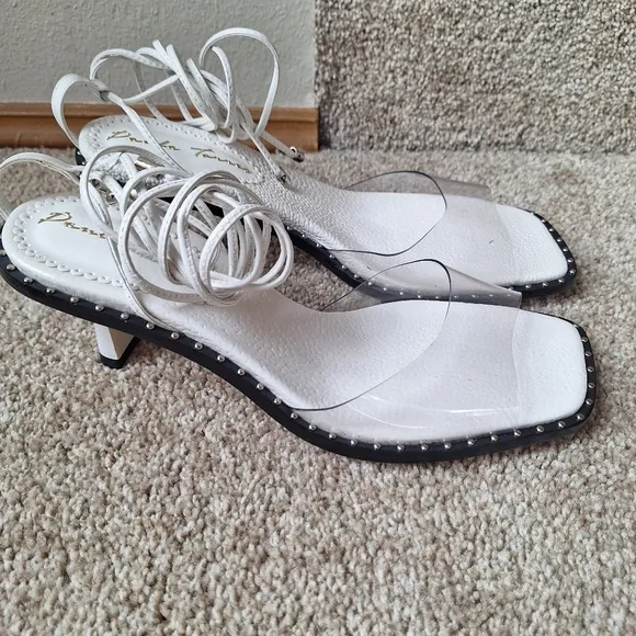 NWOT Paula Torres Ankle Wrap Square Toe White/Clear Kitten Heel Womens Size 8