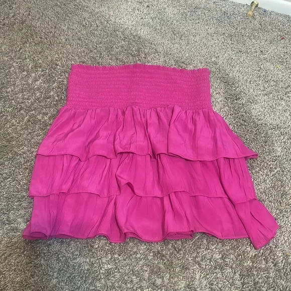 NWOT Ramy Brook - Fuchsia Satin Smocked Waist Tiered Mini Skirt Size Medium