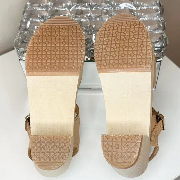 NWOT Sandgrens Handcrafted Victoria ECRU classic clog sandal - size  6-6.5