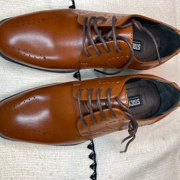NWOT Stacy Adams Boys Brown Oxfords Dress Shoes Size 1