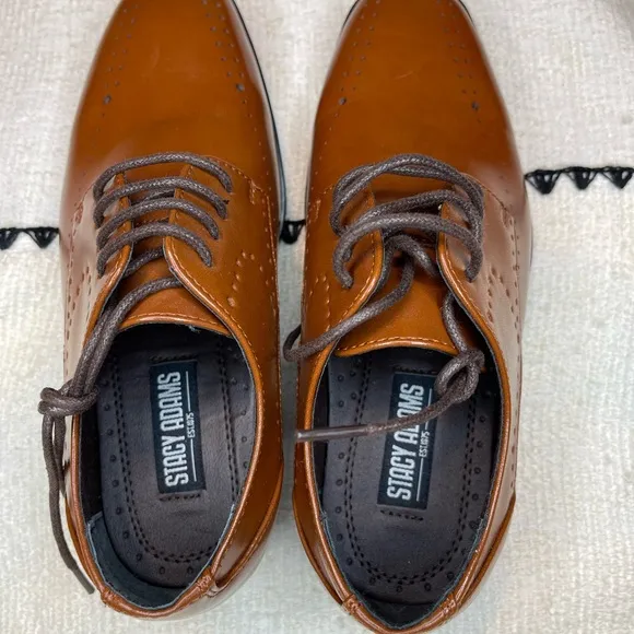 NWOT Stacy Adams Boys Brown Oxfords Dress Shoes Size 1