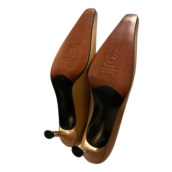 NWOT Stuart Weitzman Gold Pointed Square Toe Kitten Heels, size 9.5