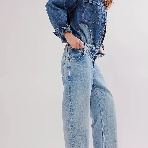 NWOT We The Free Deep Trance Dropped Boyfriend Jeans size 29