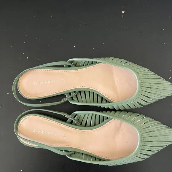 NWOT Zara Women's Flat Strappy Green Mules Size 6.5