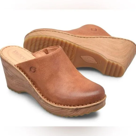 NWOT Born Natalie Clogs
