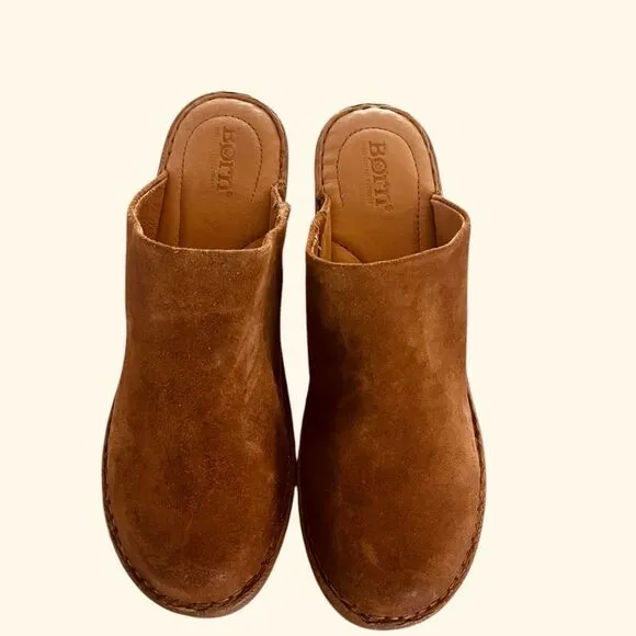 NWOT Born Natalie Clogs