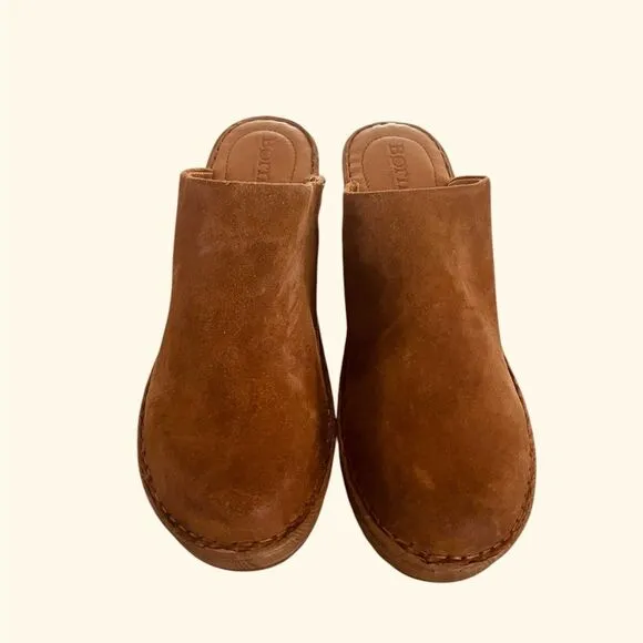 NWOT Born Natalie Clogs