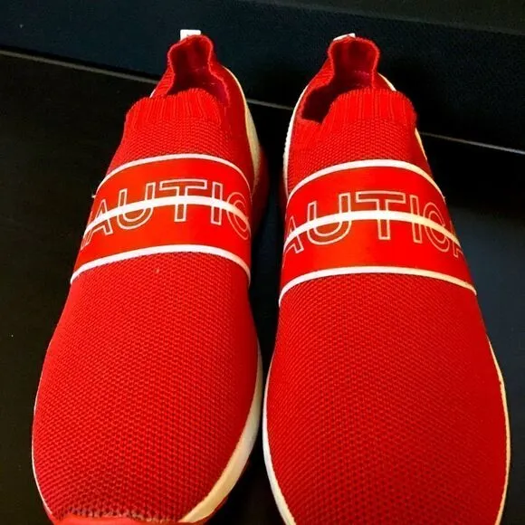 NWOT Náutica Red Slip On Casuals