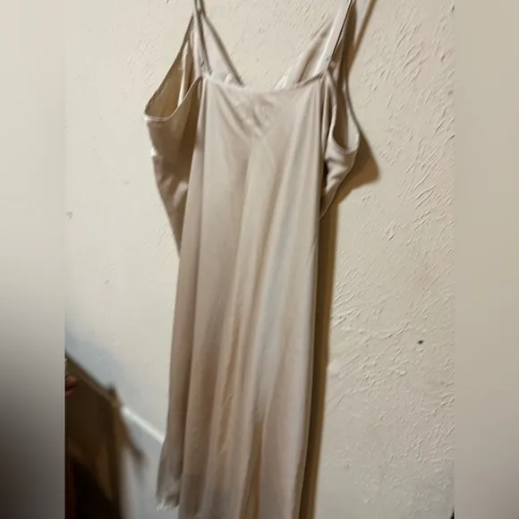 NWT Abercrombie &amp; Fit h Champagne Ruched Satin Slip Midi Dress
