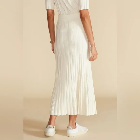 NWT! Amour Vert Cerise Knit Midi Skirt in Ivory - S