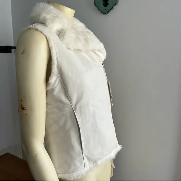 NWT Ann Taylor Reversible White Rabbit Fur Nubuck Leather Motorcycle Vest S