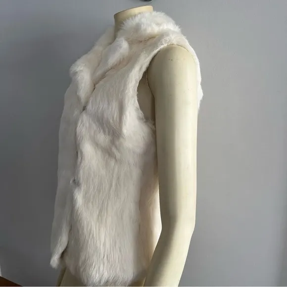 NWT Ann Taylor Reversible White Rabbit Fur Nubuck Leather Motorcycle Vest S