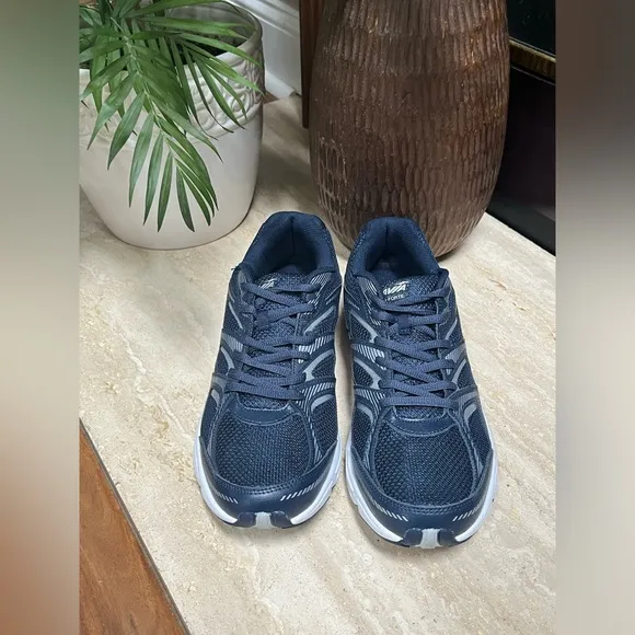 NWT Avia Men’s Avi-Forte Running Shoes