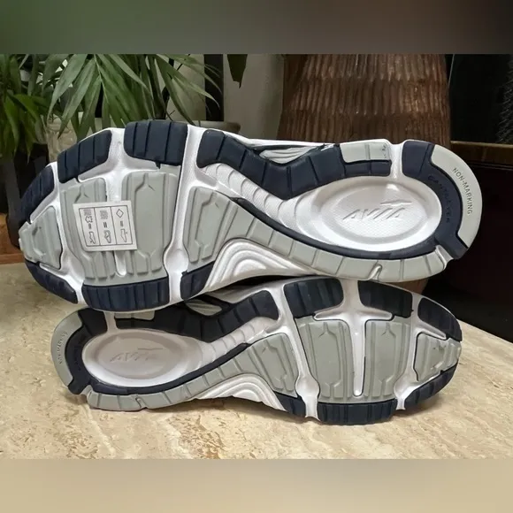 NWT Avia Men’s Avi-Forte Running Shoes