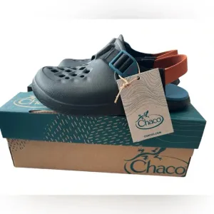 NWT Chaco Kids Chillos Clogs