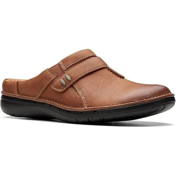 NWT Clarks Unisex Un Loop Ease Sneaker, Dark Tan L-Size 7 US Women