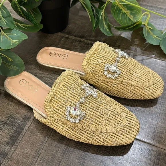 NWT CLOGS EXÉ YT-4 RAFFIA BEIGE SIZE 8