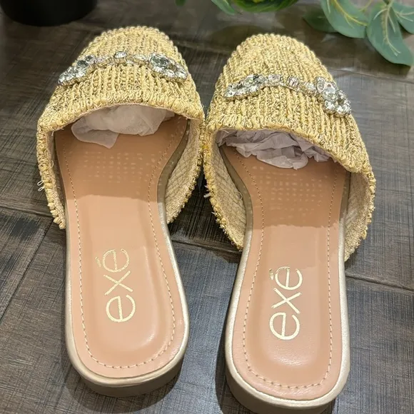 NWT CLOGS EXÉ YT-4 RAFFIA BEIGE SIZE 8