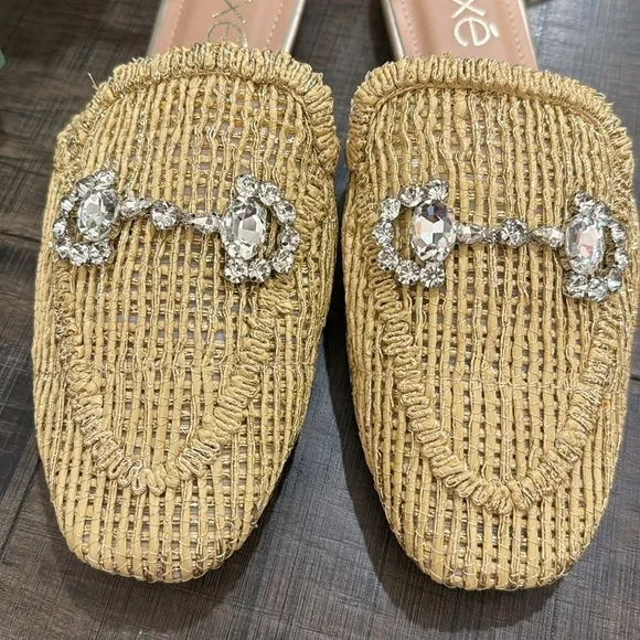NWT CLOGS EXÉ YT-4 RAFFIA BEIGE SIZE 8