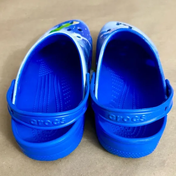 NWT Crocs Disney Parks Peter Pan Blue Classic Clogs