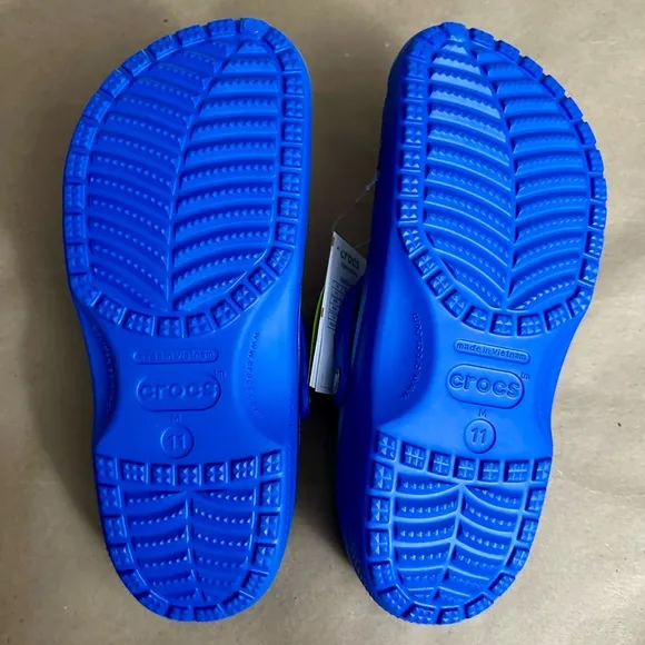 NWT Crocs Disney Parks Peter Pan Blue Classic Clogs