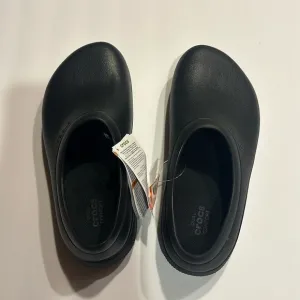 NWT Crocs dual comfort at work unisex black clogs slip resistant slip ons sz 7/9