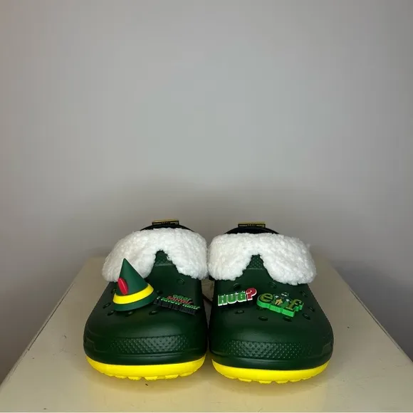 *NWT* Crocs Elf Classic Clogs, Mens Sz 5, Women’s Sz 7, Fuzz Lined Green Jibbitz