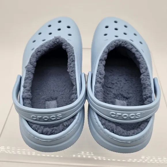 NWT Crocs Kids Sherpa Classic Fleece Lined Clogs Light Blue USJ6 Fits Women 6.5