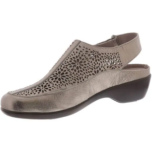 NWT Easy Spirit Women's Dawn Slingback Block Heel Clogs-Light Bronze Leather-S 7