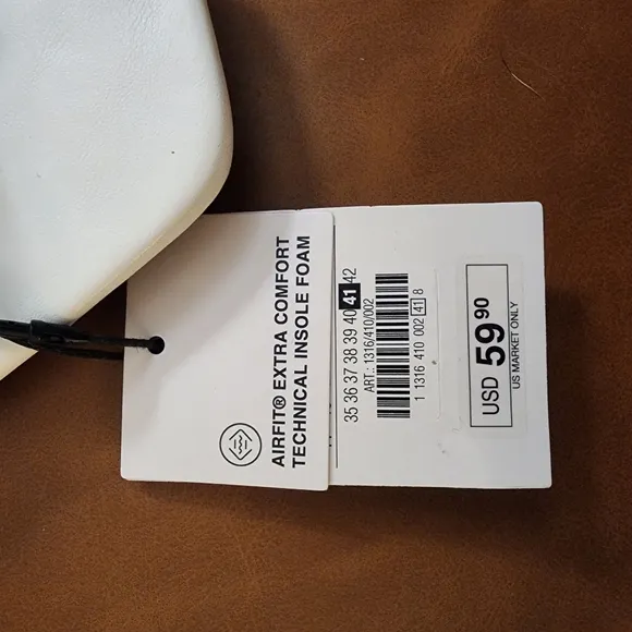 NWT Embellished Zara Kitten Heels